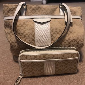 Coach purse and matching wallet